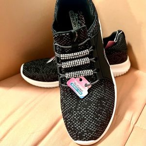 NEW Skechers Ultra Flex Glisten and Glow Sneakers Size 9.5